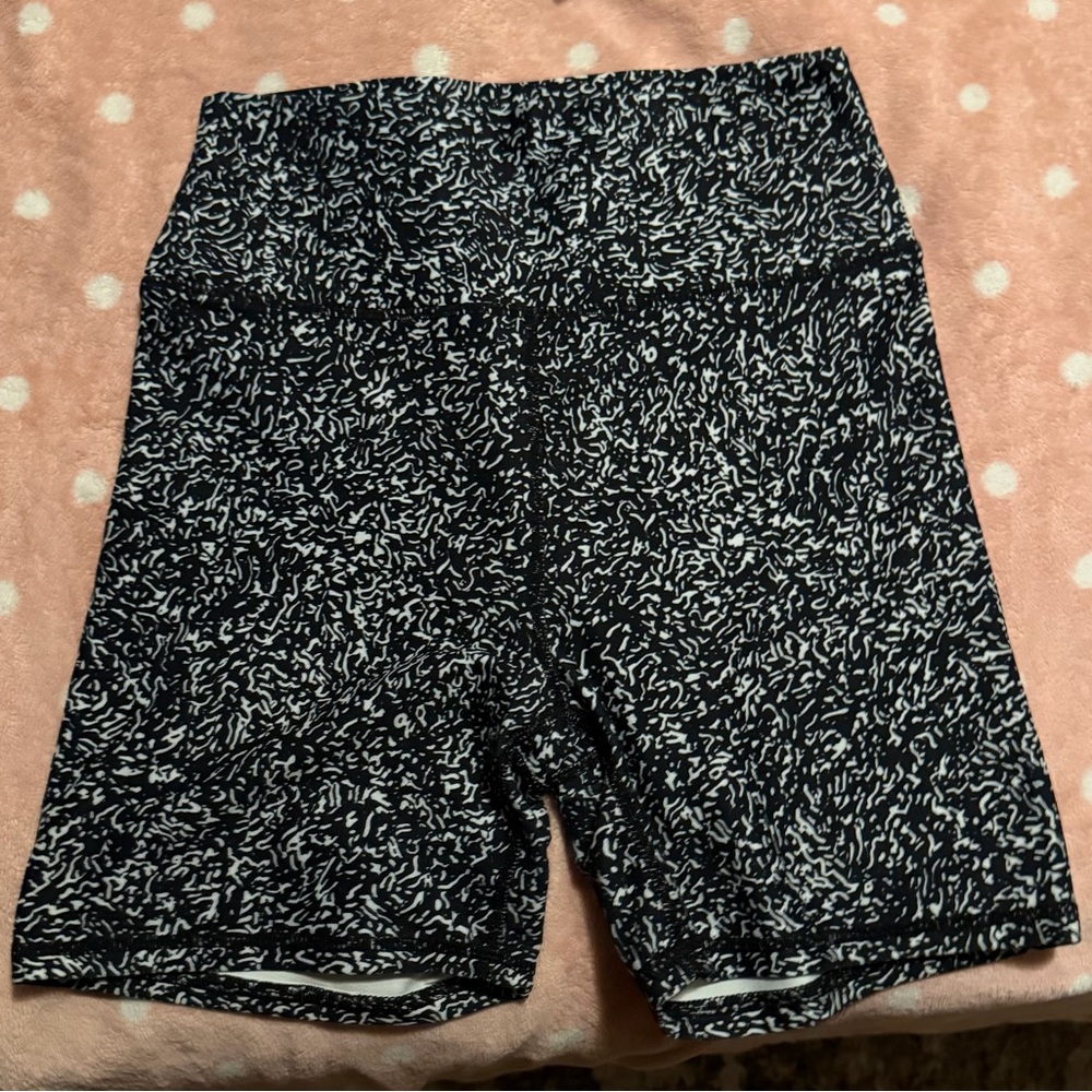 Balance Collection Black & White Printed High-Rise Athletic Bike Shorts